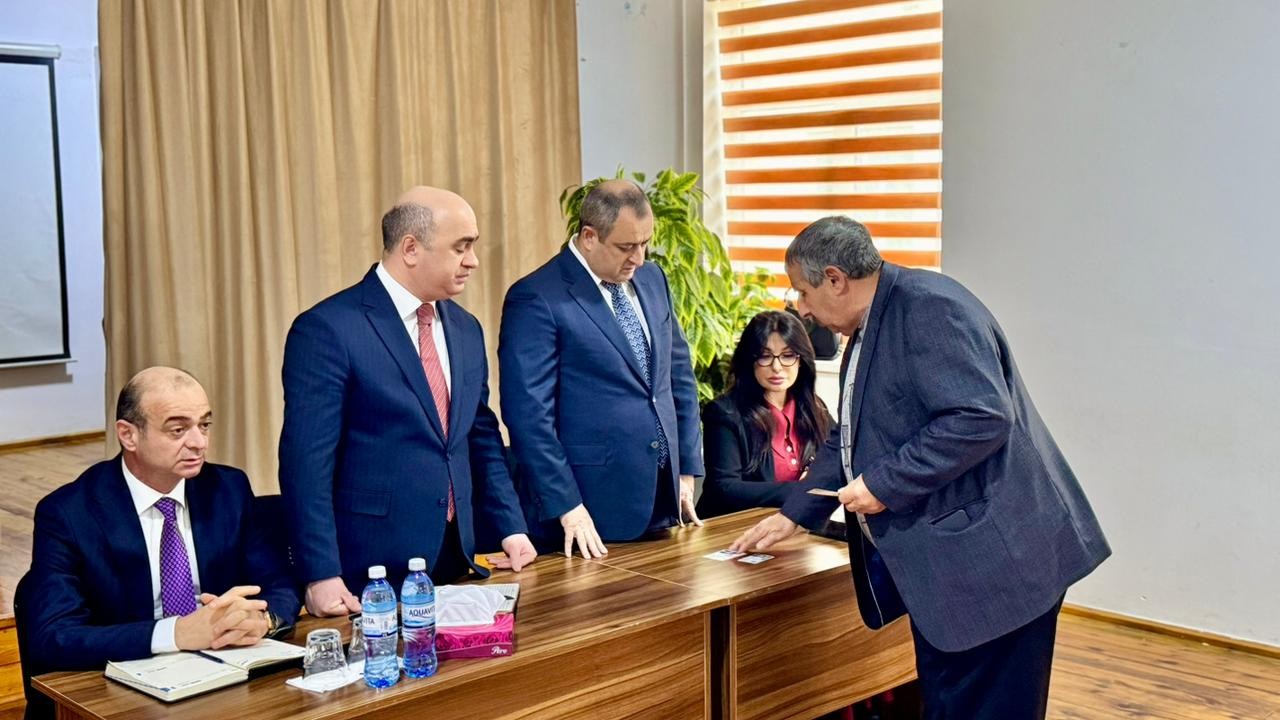 İcra başçısı Adil Əliyev səyyar qəbul keçirdi - FOTOLAR